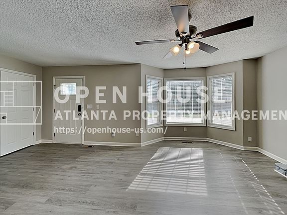 3rd image of 107 Ivy Trace Ln
