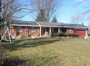 11190 Main Rd, Fenton, MI 48430