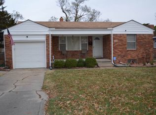 1050 N Edgemoor St, Wichita, KS 67208