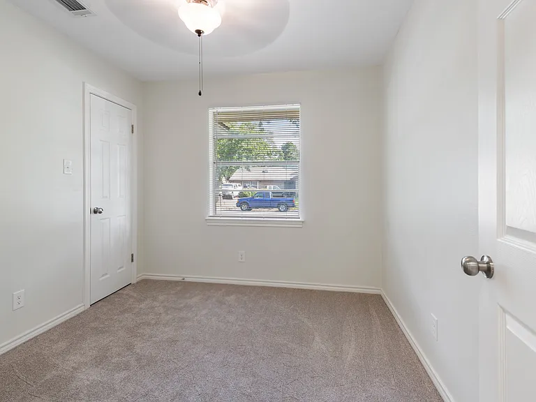 3418 Woodthrush Ln — Photo 7