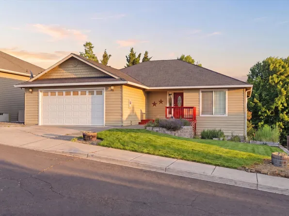 1056 Highlands Dr, Eagle Pt, OR 97524