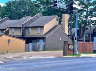 1255 E County Line Rd APT L-3, Jackson, MS 39211