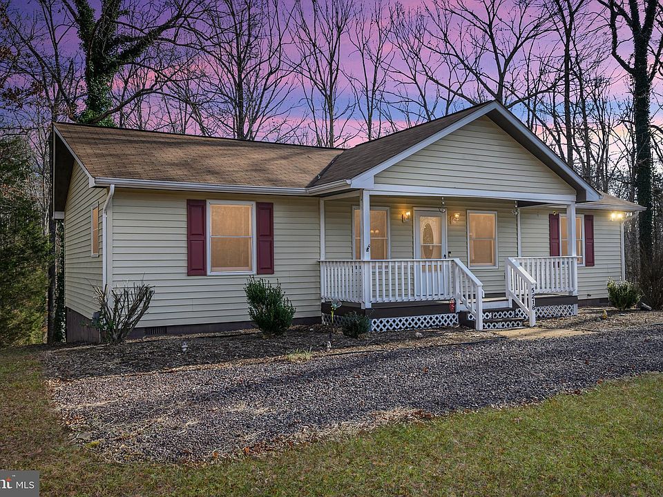 1st image of 5218 Wyndemere Cir