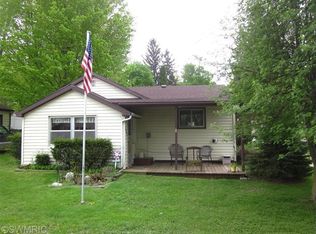292 Goodwin Dr, Crystal, MI 48818