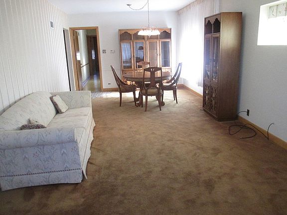 4th image of 1711 N 76th Ave
