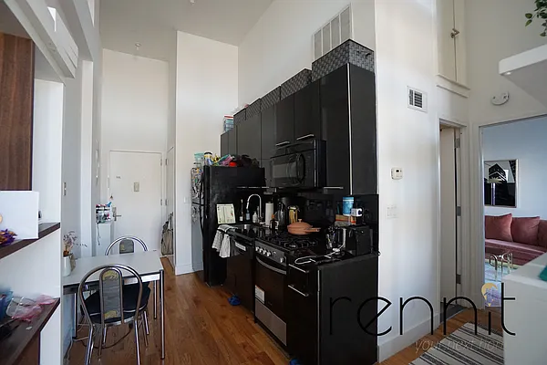 Rented by Rennit Inc. | media 12