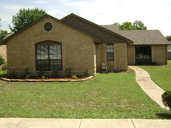 4301 Ireland Dr, The Colony, TX 75056