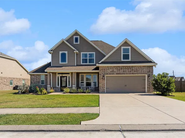 14306 Meadowlands Dr, Mont Belvieu, TX 77523