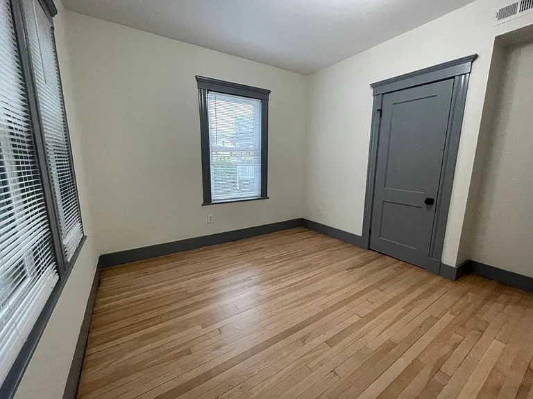 41 Long Ave #1 — Photo 9