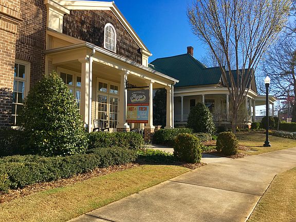 Downtown Crabapple