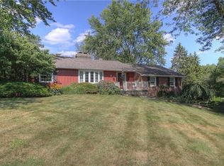 31 Saint Andrews Dr, Beaver Falls, PA 15010