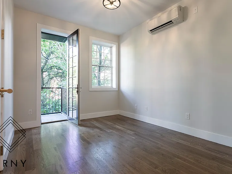 543 Marcy Ave #3L — Photo 9