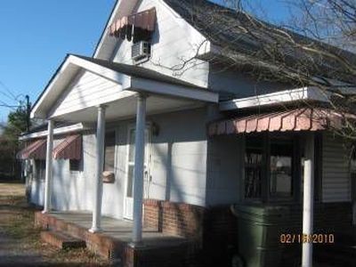 207 Fairview St, Lake City, SC, 29560