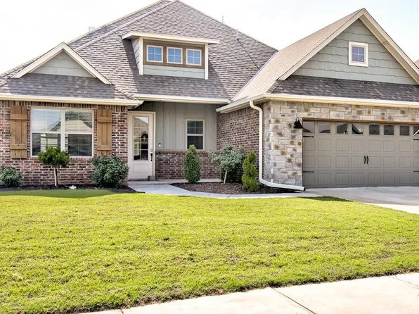 1006 Stonebridge Village Dr, Enid, OK 73703