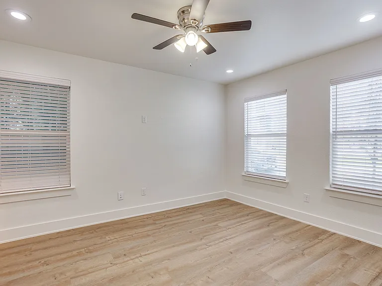 3211 Forest Park Blvd — Photo 30
