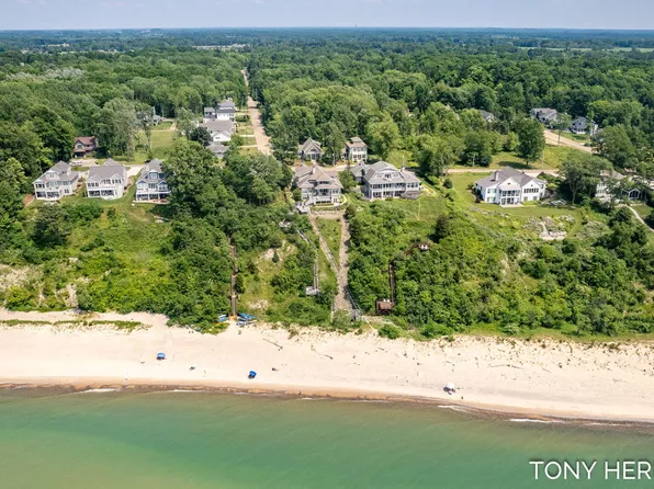 LOT 15 Maple St, South Haven, MI 49090