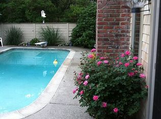 11 Peach Tree Rd, Marstons Mills, MA 02648