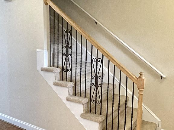 3rd image of 501 Capstone Dr