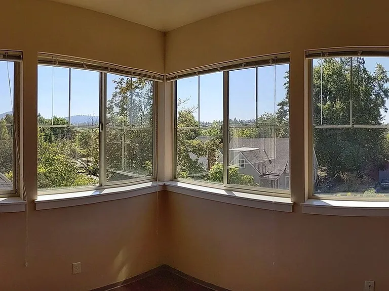 1933 Hilyard St - Great Room View 1933 Hilyard St - Great Room View