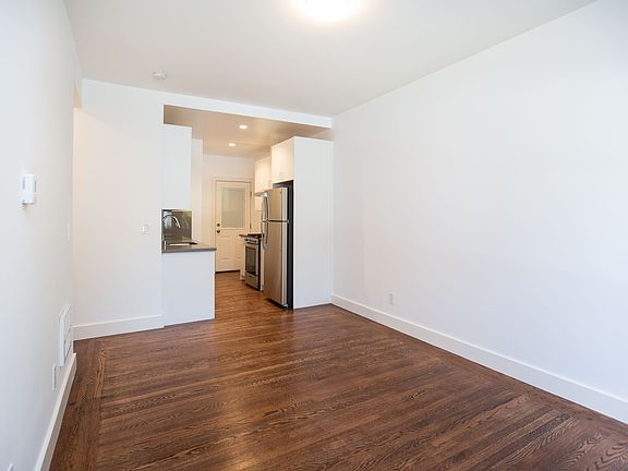 3rd image of 430 Scott St APT 4