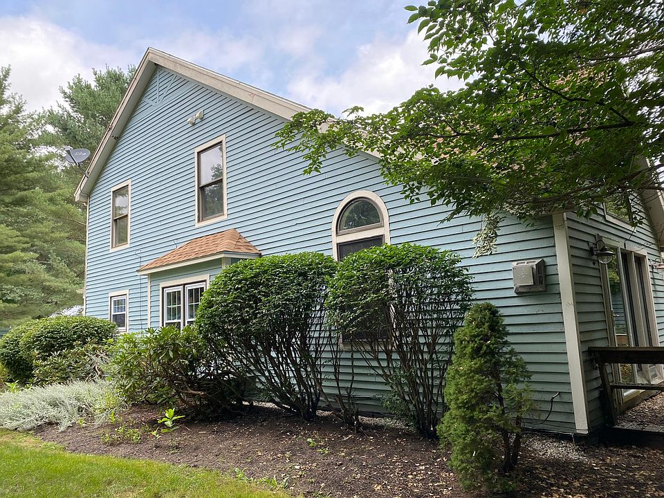 16 Meadow Ln Freeport ME Zillow