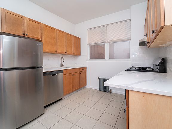 2nd image of 22-68 27th St #1T