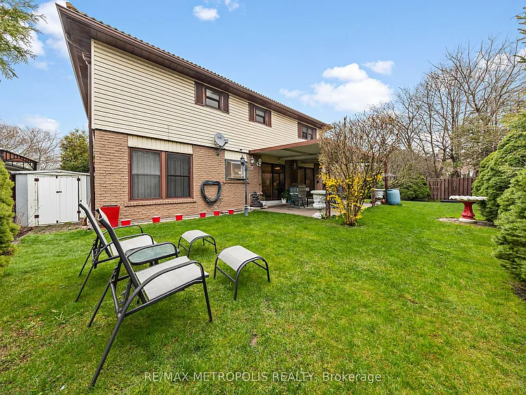 754 Eyer Dr #UPPER — Photo 8