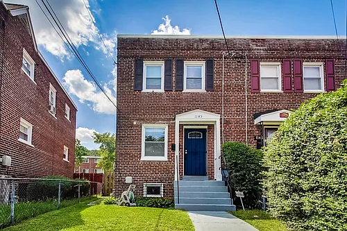 1145 46th Pl SE Photo 1