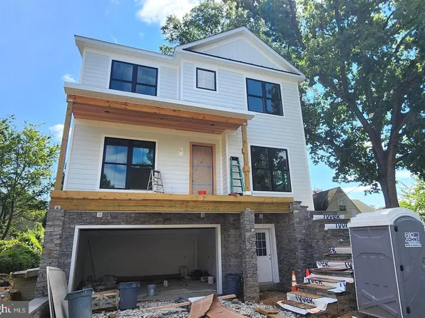1233 N Taylor St, Arlington, VA 22201