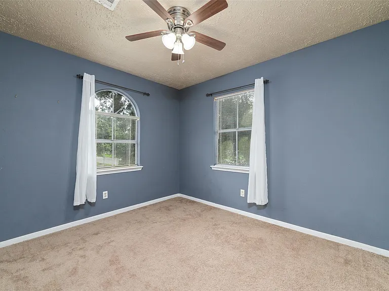 1934 Pincher Creek Dr — Photo 25