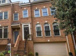 1530 N Colonial Ter, Arlington, VA 22209