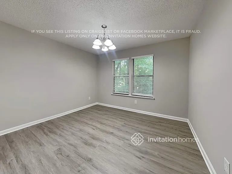 2505 Desiree Way — Photo 7