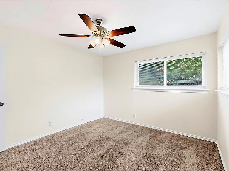3632 Venice Dr — Photo 35