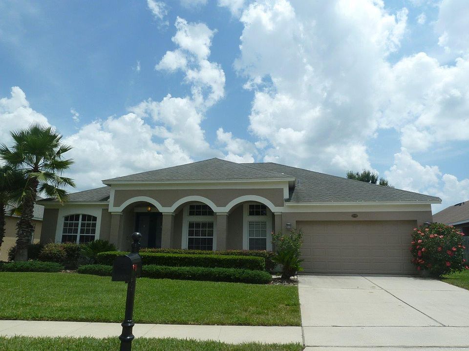 1st image of 2723 Aloma Oaks Dr