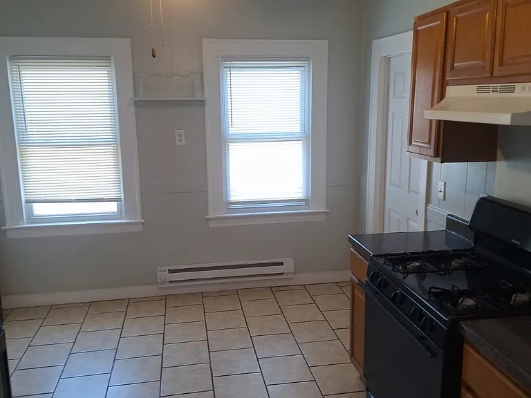 355 Sherman Ave #3 — Photo 6