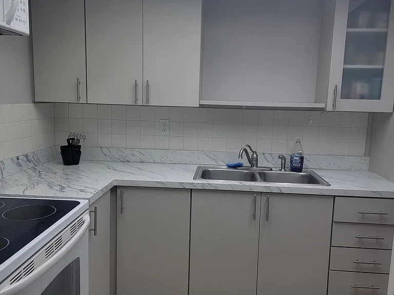 1345 Drew St — Photo 38
