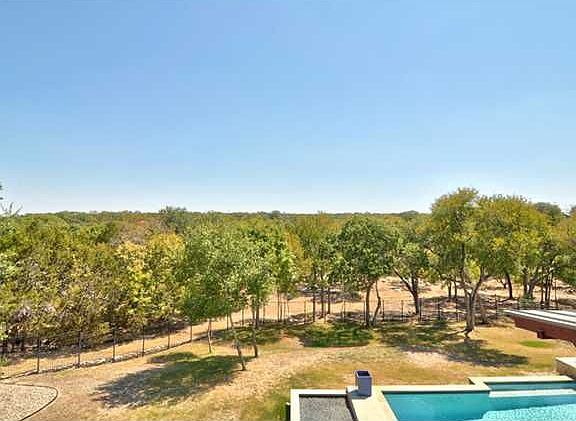 4th image of 716 Canna Lily Cir