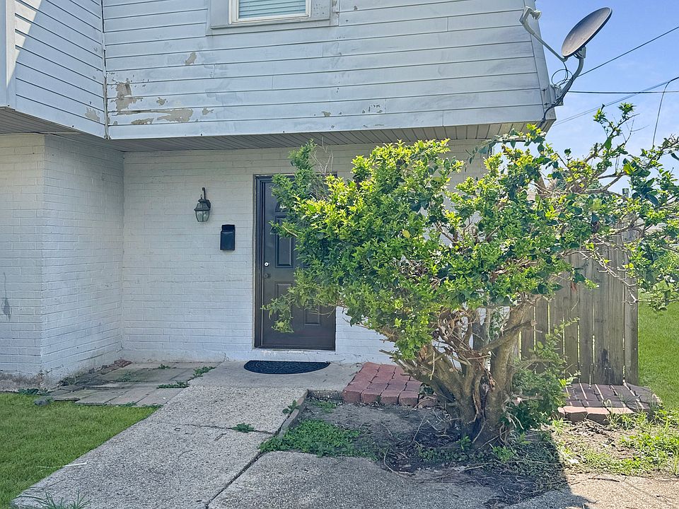 1st image of 2603 Panama St