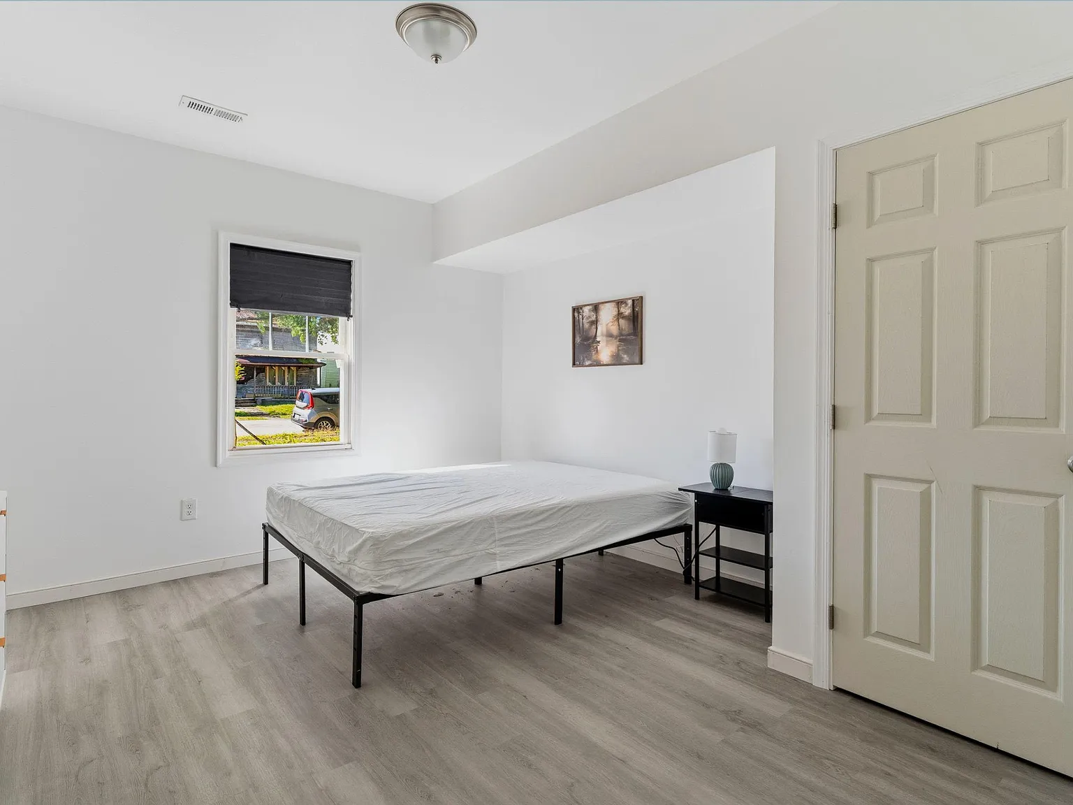 4 bed, 2.0 bath, 2114 sqft, $741 — Photo 3