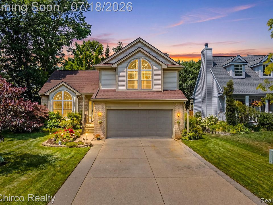 1st image of 321 Forestview Dr