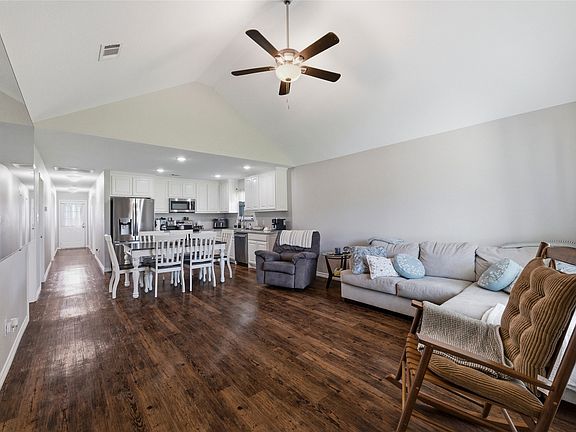 5th image of 300 W Main St