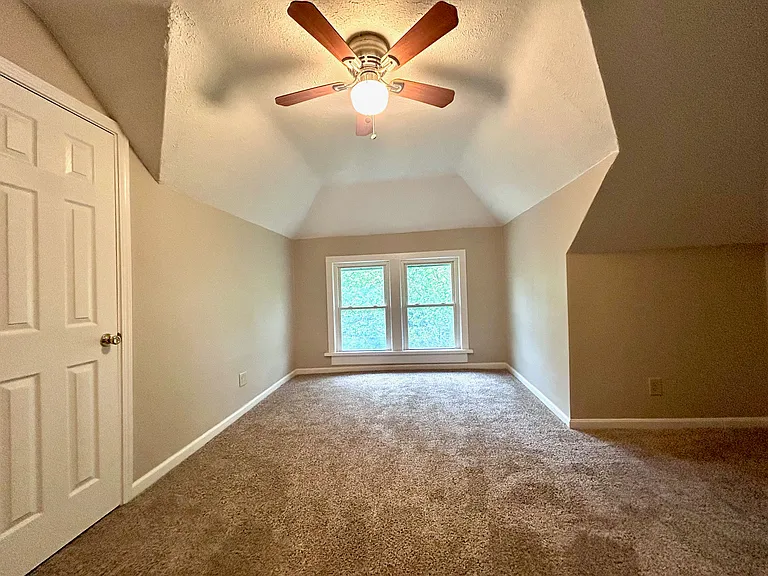 199 Beck Ave #3 — Photo 12