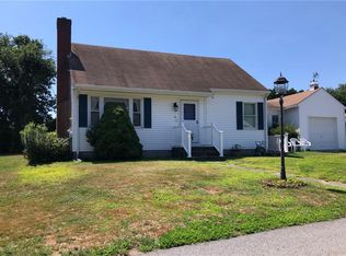78 Jo Anne Ave, Portsmouth, RI 02871