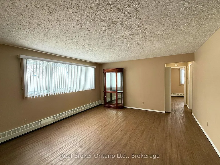 301 West St N #1 — Photo 3