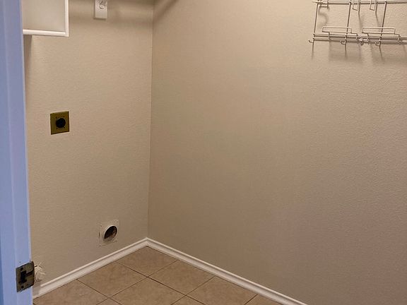 5th image of 8112 Stone Ridge Dr