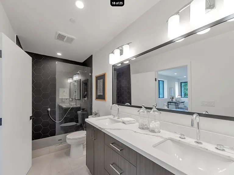 6327 1/2 Primrose Ave — Photo 21