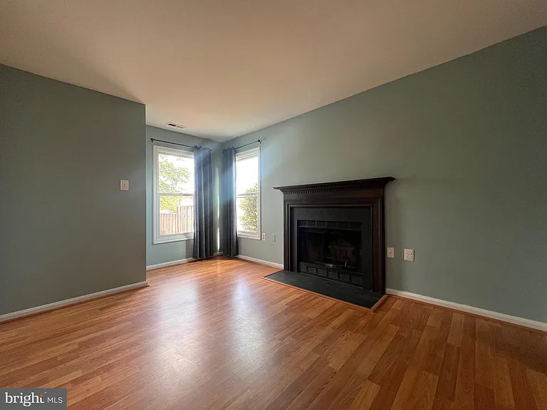 10448 Rapidan Ln — Photo 16