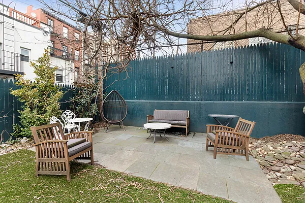 Rented by Douglas Elliman | media 13