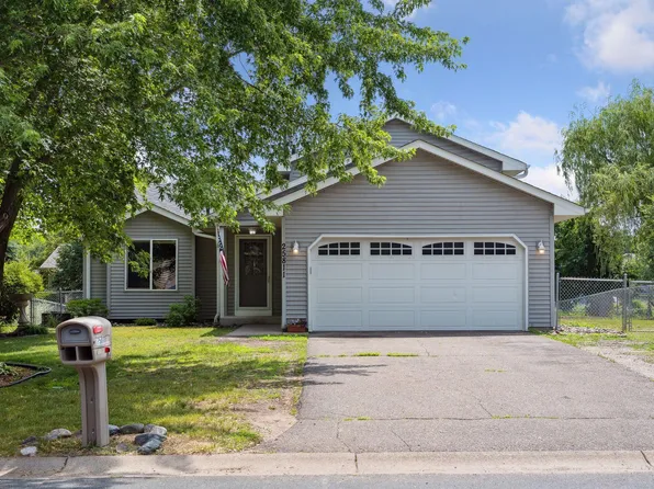 25811 11th St W, Zimmerman, MN 55398