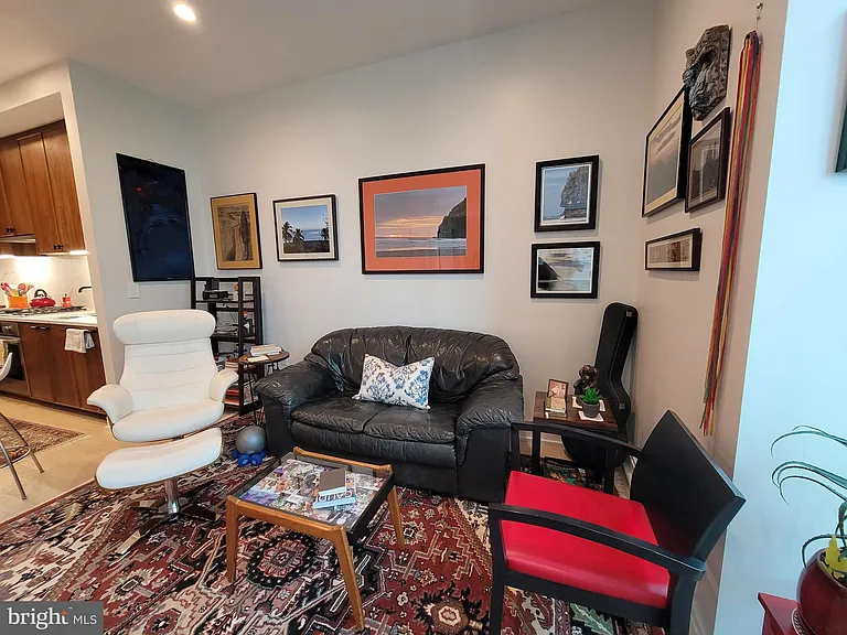 1111 Pennsylvania Ave SE #205 — Photo 5